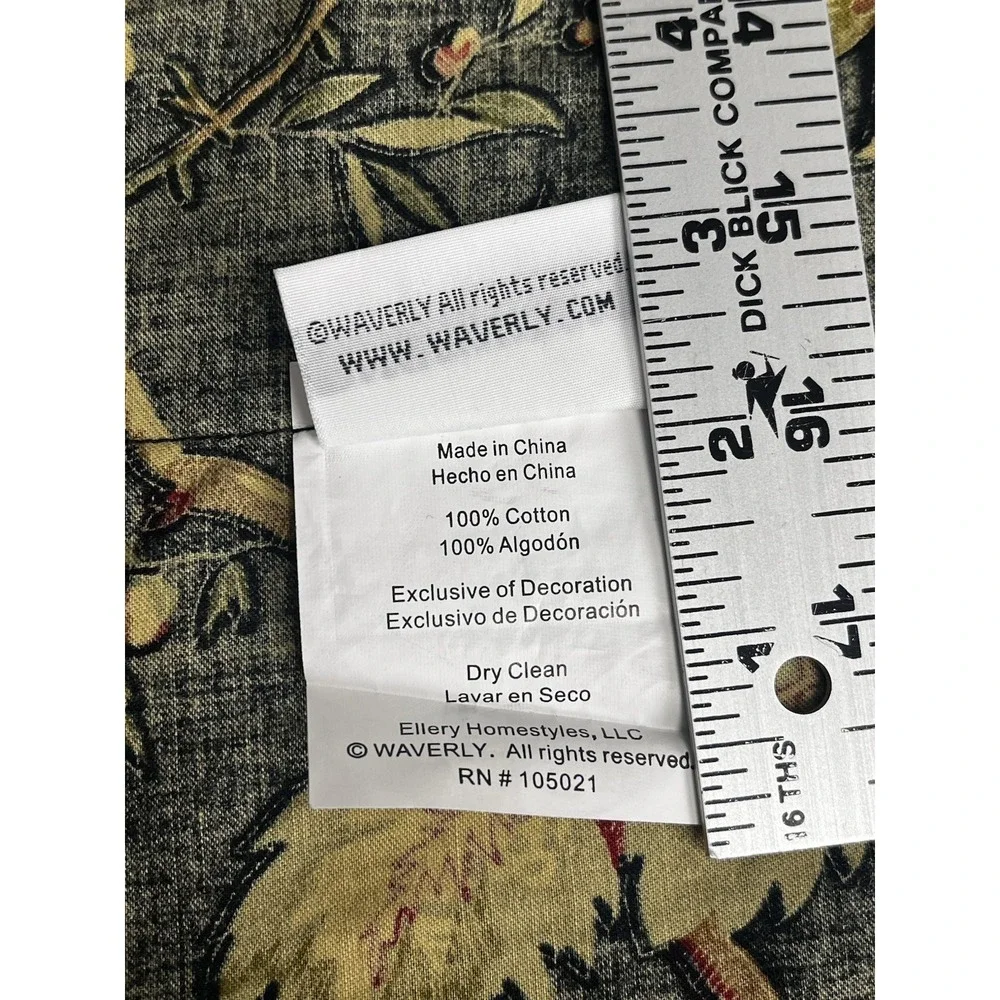Waverly Felicite Noir Scallop Valance 68x16